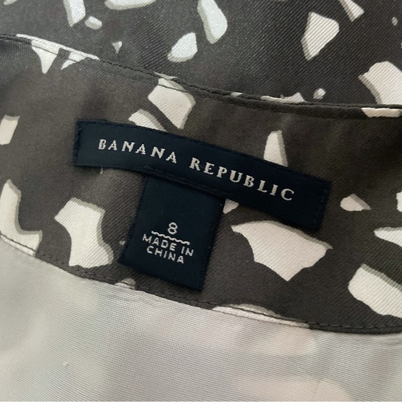 Banana Republic Silk Dress Sz 8 Sleeveless V Neck Pockets Midi Brown Abstract Ne - Picture 10 of 11